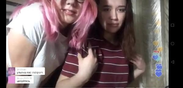  TWO RUSSIAN YOUNG SLUTS IN PERISCOPE